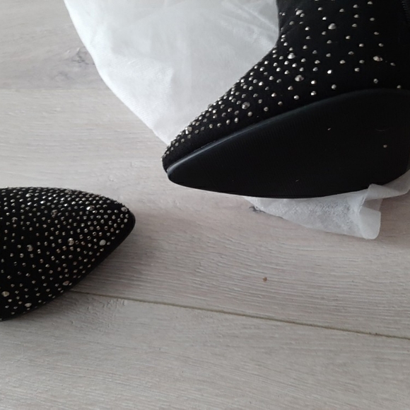 Booties - Picture 5 of 7